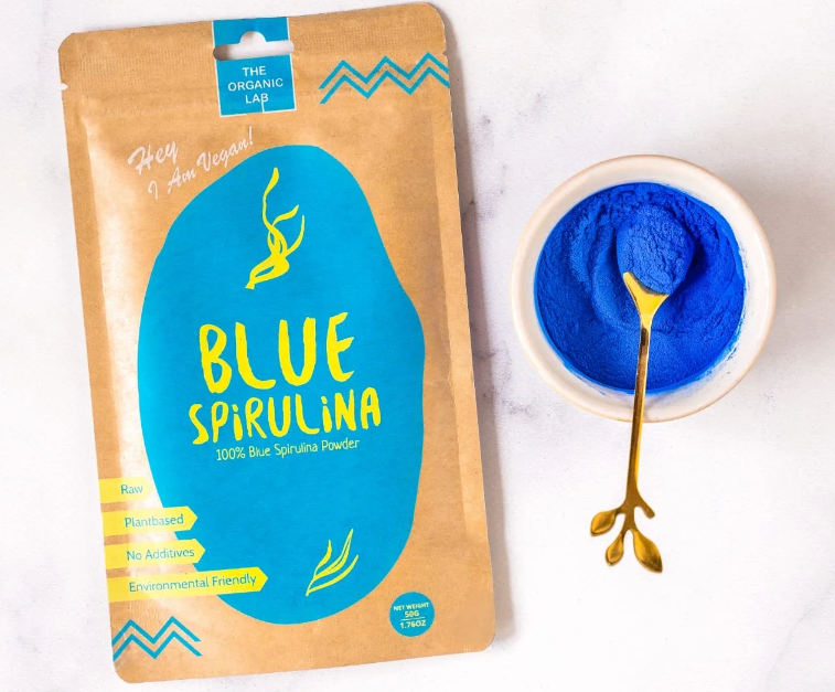 Blue spirulina powder